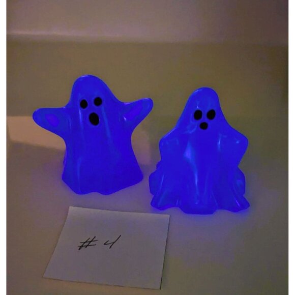 Glow-in-the-Dark Ghosts Set of 2 Purple to Blue 3" Tall Handcrafted Resin NEW - Picture 2 of 9